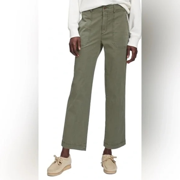 GAP Girlfriend Khaki Size 2 - Picture 1 of 5